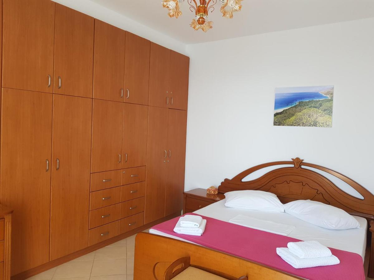 Barracuda 3* Sarandë