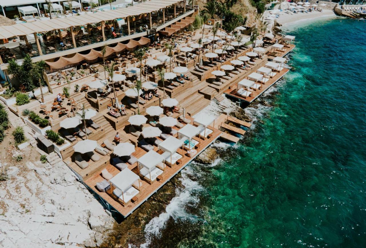 Barracuda 3* Sarandë