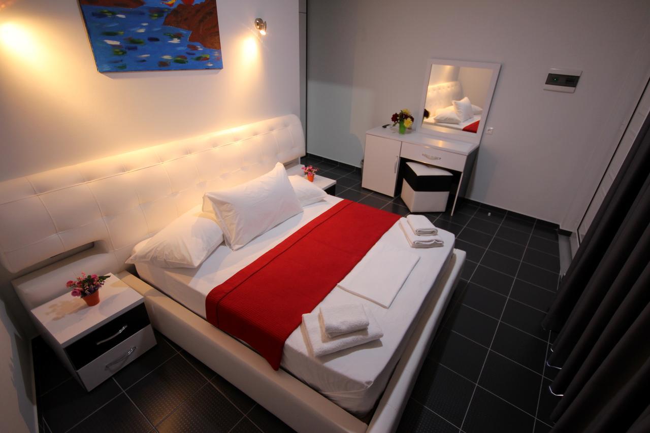 Barracuda Hotell 3*